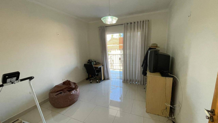 Imagem Casa com 3 Quartos à Venda, 180 m² em Jardim Recreio - Bragança Paulista Imagem Casa com 3 Quartos à Venda, 180 m² em Jardim Recreio - Bragança Paulista