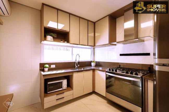 Imagem Casa com 4 Quartos à Venda, 242 m² em Centro - Pelotas Imagem Casa com 4 Quartos à Venda, 242 m² em Centro - Pelotas