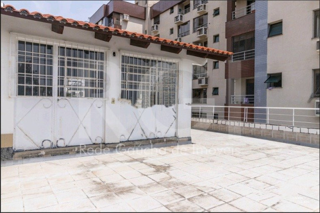 Imagem Casa com 5 Quartos à Venda, 299 m² em Menino Deus - Porto Alegre
