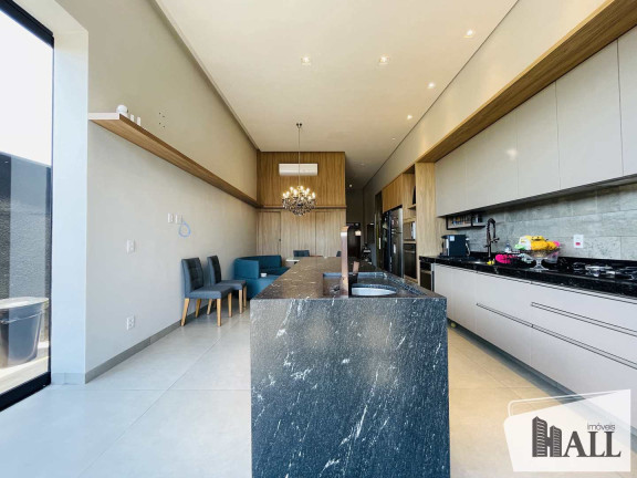 Imagem Casa com 3 Quartos à Venda, 218 m² em Centro - Bady Bassitt Imagem Casa com 3 Quartos à Venda, 218 m² em Centro - Bady Bassitt