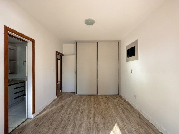 Imagem Apartamento com 4 Quartos à Venda, 258 m² em Centro - Florianópolis Imagem Apartamento com 4 Quartos à Venda, 258 m² em Centro - Florianópolis