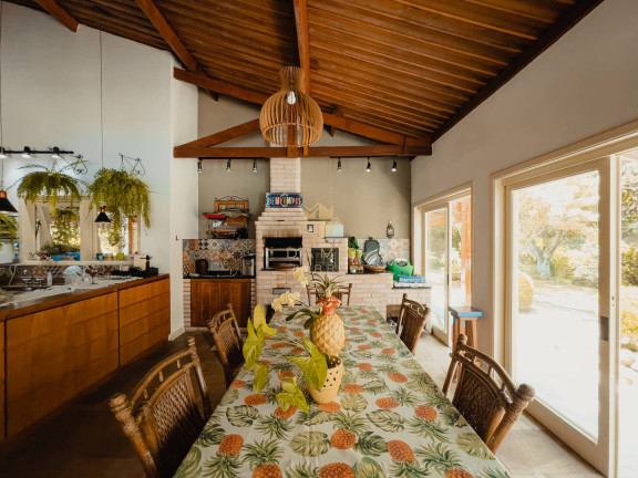 Imagem Casa com 6 Quartos à Venda, em Itatiba Imagem Casa com 6 Quartos à Venda, em Itatiba