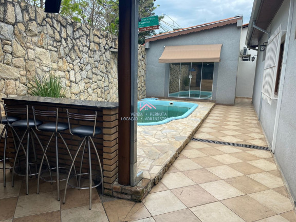 Imagem Casa com 3 Quartos à Venda, 220 m² em Vila Liberdade - Jundiaí Imagem Casa com 3 Quartos à Venda, 220 m² em Vila Liberdade - Jundiaí