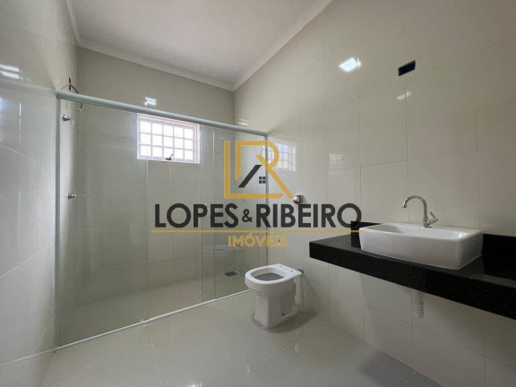 Imagem Casa com 5 Quartos à Venda, 390 m² em Centro - Botucatu Imagem Casa com 5 Quartos à Venda, 390 m² em Centro - Botucatu
