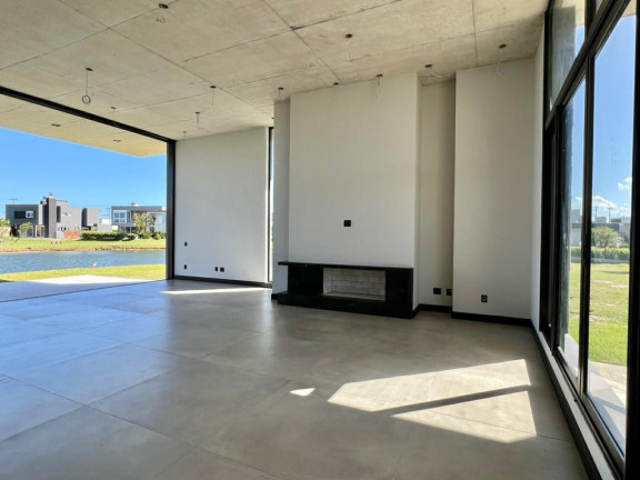 Imagem Casa com 4 Quartos à Venda, 238 m² em Rainha Do Mar - Capao Da Canoa Imagem Casa com 4 Quartos à Venda, 238 m² em Rainha Do Mar - Capao Da Canoa