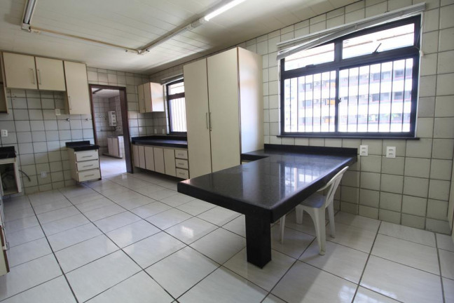 Imagem Apartamento com 3 Quartos à Venda, 250 m² em Meireles - Fortaleza