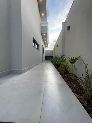 Imagem Casa com 3 Quartos à Venda,  em Residencial Dourado - Franca