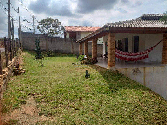Imagem Casa com 4 Quartos à Venda, 426 m²