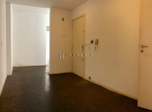 Imagem Apartamento com 2 Quartos à Venda, 95 m² em Copacabana - Rio De Janeiro Imagem Apartamento com 2 Quartos à Venda, 95 m² em Copacabana - Rio De Janeiro