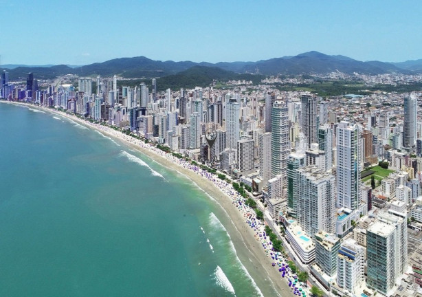 Imagem Apartamento com 4 Quartos à Venda,  em Centro - Balneário Camboriú