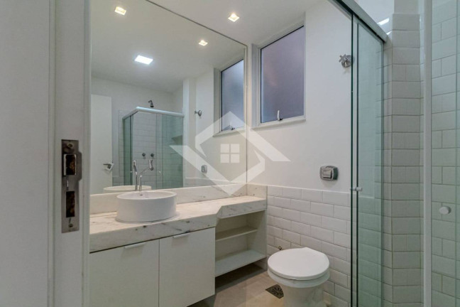 Imagem Apartamento com 3 Quartos à Venda, 135 m² em Copacabana - Rio De Janeiro Imagem Apartamento com 3 Quartos à Venda, 135 m² em Copacabana - Rio De Janeiro