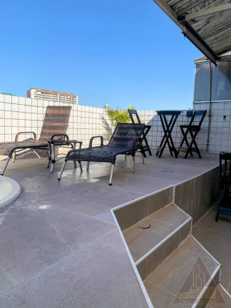Imagem Apartamento com 3 Quartos à Venda, 220 m² em Encruzilhada - Santos