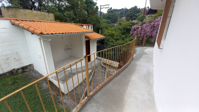 Imagem Casa com 3 Quartos à Venda, 560 m² em Cascatinha - Nova Friburgo Imagem Casa com 3 Quartos à Venda, 560 m² em Cascatinha - Nova Friburgo