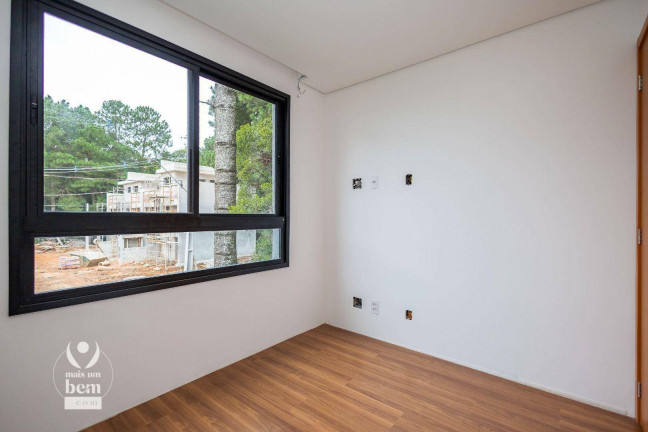Imagem Sobrado com 3 Quartos à Venda, 112 m² em Santa Cândida - Curitiba