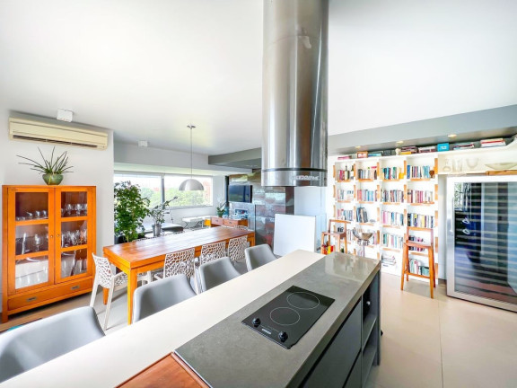 Imagem Imóvel com 4 Quartos à Venda, 279 m² em Chácara Das Pedras - Porto Alegre Imagem Imóvel com 4 Quartos à Venda, 279 m² em Chácara Das Pedras - Porto Alegre