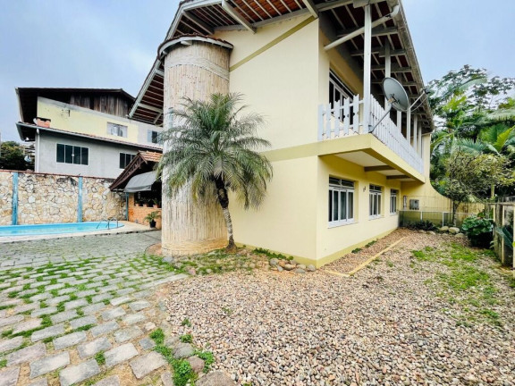 Imagem Casa com 5 Quartos à Venda, 240 m² em Itoupava Central - Blumenau Imagem Casa com 5 Quartos à Venda, 240 m² em Itoupava Central - Blumenau