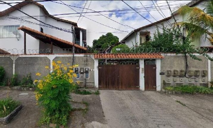 Casa com 3 Quartos à Venda, 90 m² em Laranjal - São Gonçalo