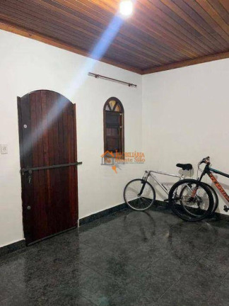 Imagem Sobrado com 6 Quartos à Venda, 230 m² em Vila Maria Tereza - Guarulhos Imagem Sobrado com 6 Quartos à Venda, 230 m² em Vila Maria Tereza - Guarulhos