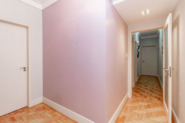 Imagem Apartamento com 3 Quartos à Venda, 110 m² em Moinhos De Vento - Porto Alegre Imagem Apartamento com 3 Quartos à Venda, 110 m² em Moinhos De Vento - Porto Alegre