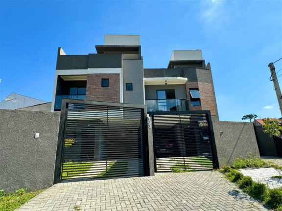 Sobrado com 3 Quartos à Venda, 126 m² em Uberaba - Curitiba