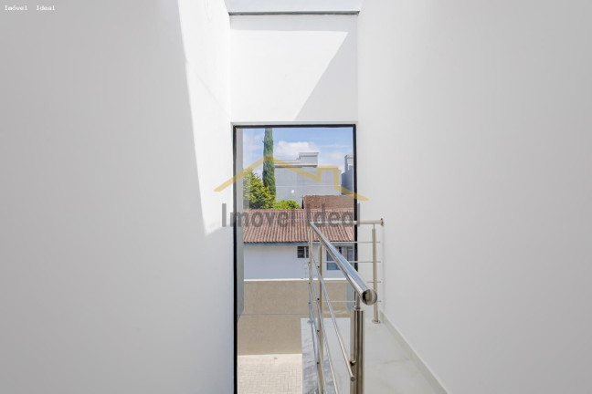 Imagem Casa com 3 Quartos à Venda, 131 m² em Hauer - Curitiba Imagem Casa com 3 Quartos à Venda, 131 m² em Hauer - Curitiba
