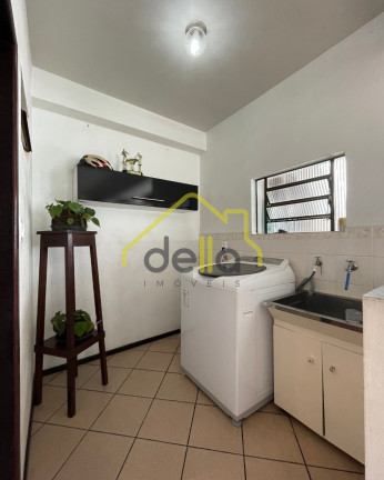 Imagem Casa com 3 Quartos à Venda, 230 m² em Bucarein - Joinville