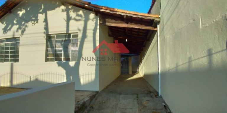Imagem Casa com 3 Quartos à Venda, 250 m² em Bosque Dos Eucaliptos - São José Dos Campos