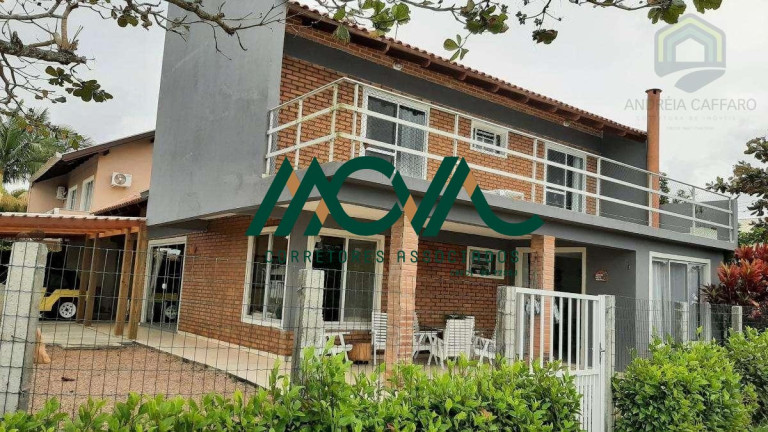 Imagem Casa com 4 Quartos à Venda, 160 m² em Praia Do Imperador - Itapoá Imagem Casa com 4 Quartos à Venda, 160 m² em Praia Do Imperador - Itapoá