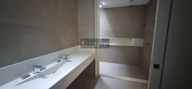 Imagem Casa com 4 Quartos à Venda, 490 m² em Barra Da Tijuca - Rio De Janeiro Imagem Casa com 4 Quartos à Venda, 490 m² em Barra Da Tijuca - Rio De Janeiro