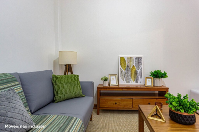 Imagem Imóvel com 1 Quarto à Venda, 45 m² em Copacabana - Rio De Janeiro Imagem Imóvel com 1 Quarto à Venda, 45 m² em Copacabana - Rio De Janeiro
