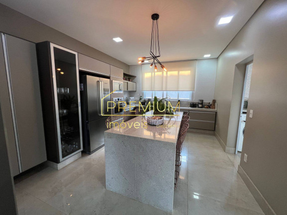 Imagem Casa com 3 Quartos à Venda, 505 m² em Medeiros - Jundiaí Imagem Casa com 3 Quartos à Venda, 505 m² em Medeiros - Jundiaí