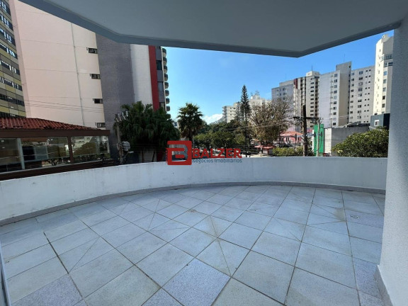 Imagem Apartamento com 3 Quartos à Venda, 139 m² em Centro - Florianópolis Imagem Apartamento com 3 Quartos à Venda, 139 m² em Centro - Florianópolis