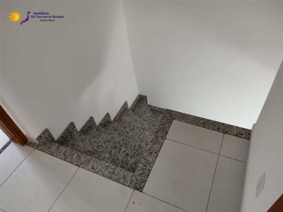 Imagem Sobrado com 3 Quartos à Venda, 90 m² em Vila Agao - Bertioga Imagem Sobrado com 3 Quartos à Venda, 90 m² em Vila Agao - Bertioga
