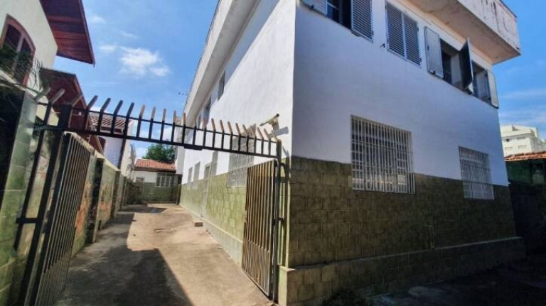 Sobrado com 2 Quartos à Venda, 813 m² em Centro - Taubaté