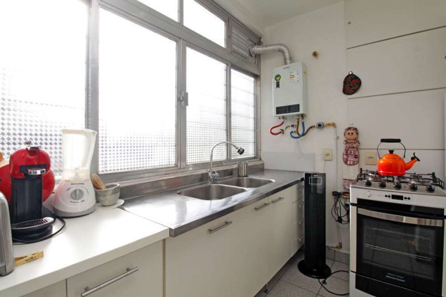 Imagem Apartamento com 3 Quartos à Venda, 100 m² em Moinhos De Vento - Porto Alegre