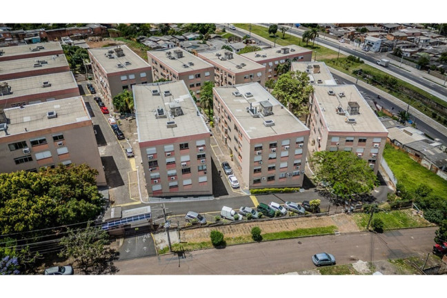 Imagem Imóvel com 2 Quartos à Venda, 71 m² em Cristal - Porto Alegre Imagem Imóvel com 2 Quartos à Venda, 71 m² em Cristal - Porto Alegre