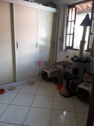 Imagem Casa com 4 Quartos à Venda, 697 m² em Vargem Grande - Teresópolis