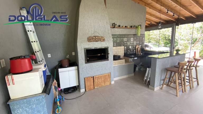 Imagem Casa com 3 Quartos à Venda, 1.200 m² em Viamão