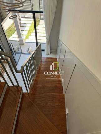 Imagem Sobrado com 3 Quartos à Venda, 171 m² em Dom Bosco - Itajaí
