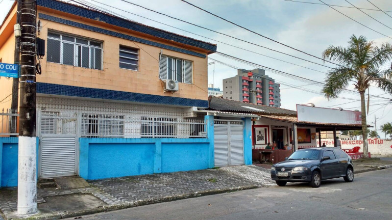 Sobrado com 4 Quartos à Venda, 402 m² em Mirim - Praia Grande