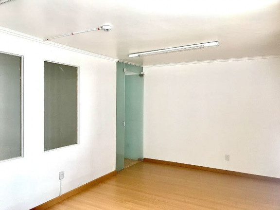 Imagem Sala Comercial à Venda, 60 m² em Centro - Pelotas Imagem Sala Comercial à Venda, 60 m² em Centro - Pelotas