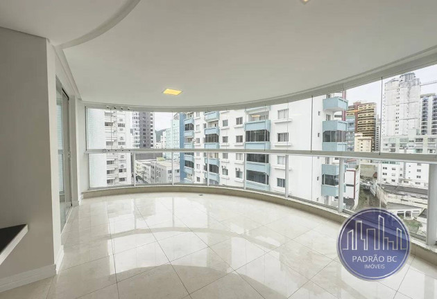 Imagem Apartamento com 3 Quartos à Venda, 138 m² em Centro - Balneário Camboriú Imagem Apartamento com 3 Quartos à Venda, 138 m² em Centro - Balneário Camboriú