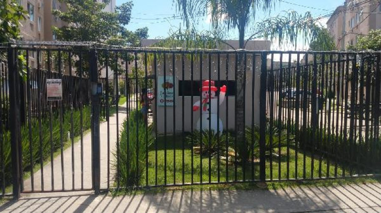 Imagem Imóvel com 2 Quartos à Venda, 41 m² em Santa Cruz - Rio De Janeiro Imagem Imóvel com 2 Quartos à Venda, 41 m² em Santa Cruz - Rio De Janeiro