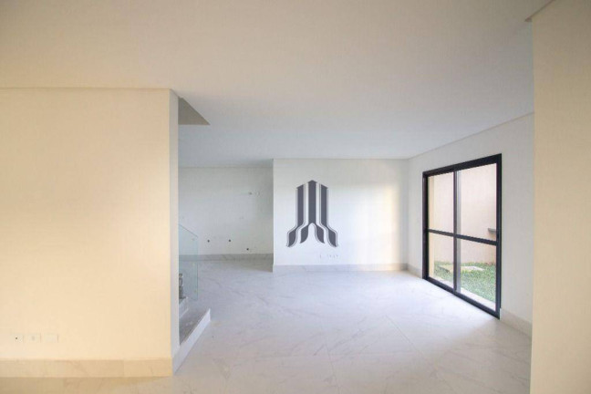 Imagem Sobrado com 4 Quartos à Venda, 130 m² em Portão - Curitiba Imagem Sobrado com 4 Quartos à Venda, 130 m² em Portão - Curitiba