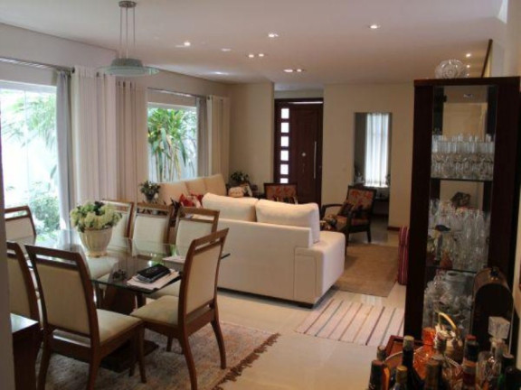 Imóvel com 4 Quartos à Venda, 345 m² em Vossoroca - Sorocaba