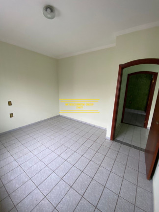 Imagem Casa com 5 Quartos à Venda, 198 m² Imagem Casa com 5 Quartos à Venda, 198 m²