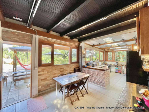 Imagem Casa de Condomínio com 3 Quartos à Venda, 3.000 m² em Condomínio Iolanda - Taboão Da Serra