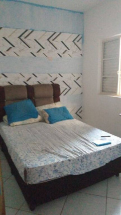 Imagem Casa com 4 Quartos à Venda, 270 m² em Parque São Jorge - Taubaté Imagem Casa com 4 Quartos à Venda, 270 m² em Parque São Jorge - Taubaté