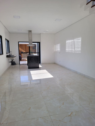 Imagem Sobrado com 3 Quartos à Venda, 127 m² em Villas Do Jaguari - Santana De Parnaíba Imagem Sobrado com 3 Quartos à Venda, 127 m² em Villas Do Jaguari - Santana De Parnaíba