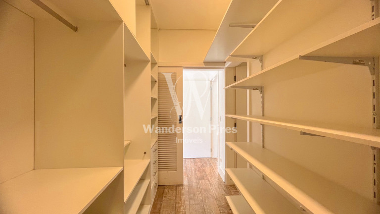 Imagem Casa com 3 Quartos à Venda, 523 m² em Vila Velha - Santana De Parnaíba Imagem Casa com 3 Quartos à Venda, 523 m² em Vila Velha - Santana De Parnaíba
